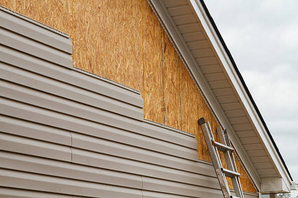 24/7 Emergency Wood Siding experts in Glenville, WV